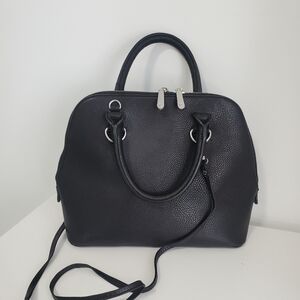 Elegant Black Handbag